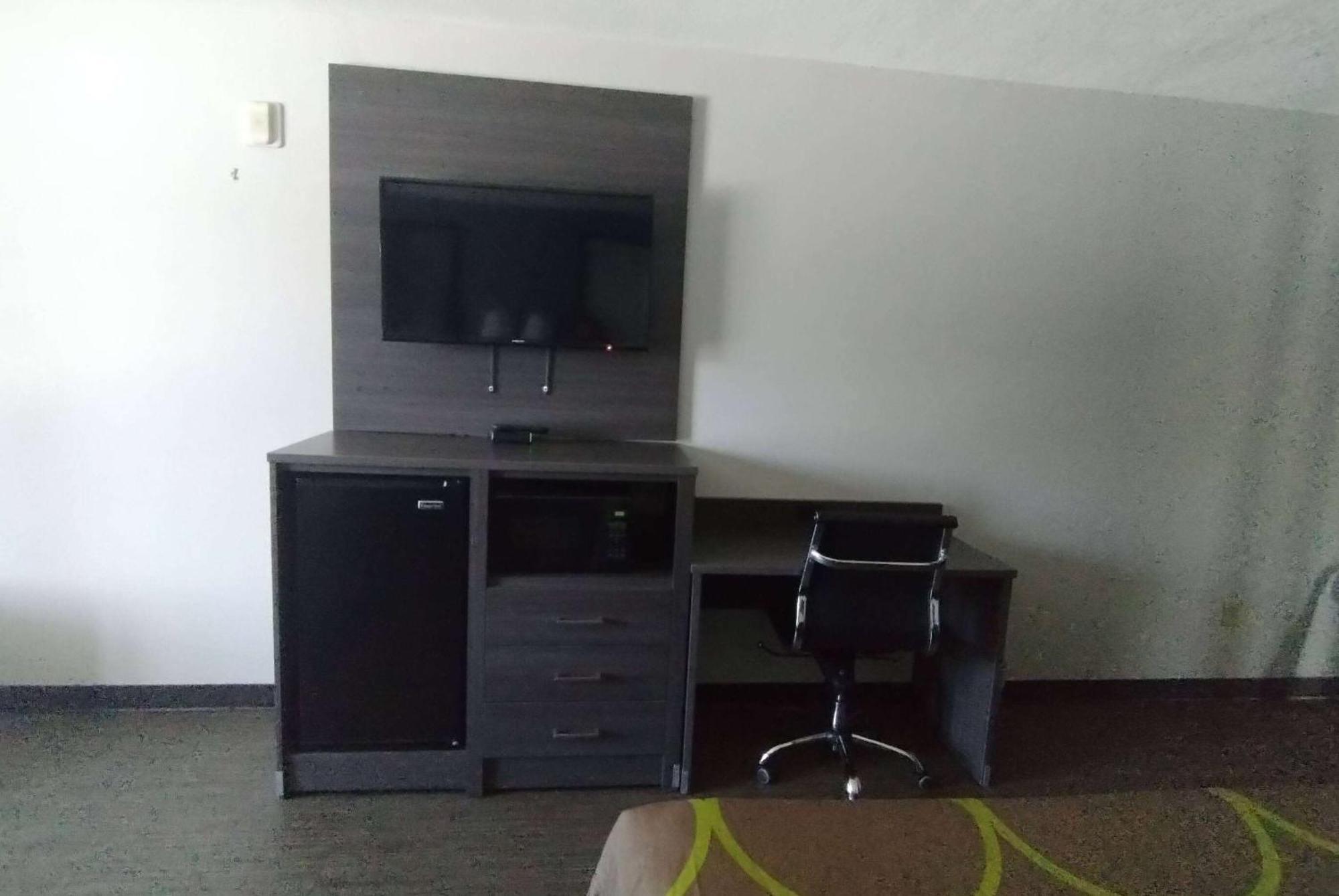 Super 8 Motel By Wyndham Near Fort Lauderdale Arpt Dania Beach Ngoại thất bức ảnh